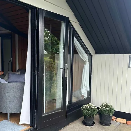 Cozy Summer House With New Kitchen And Bathroom Feriehus *