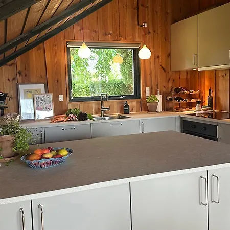 Hyggeligt Naturskønt Sommerhus- Nyt Køkken Og Bad Feriehus *