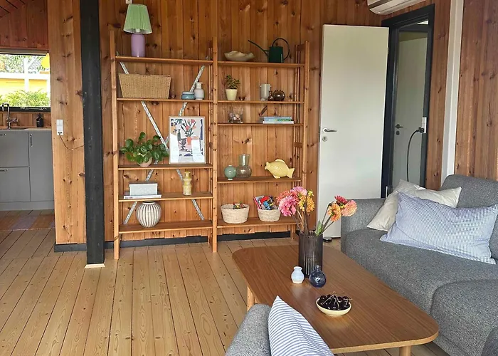 Cozy Summer House With New Kitchen And Bathroom *