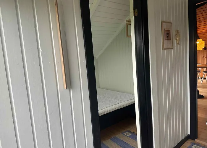 Cozy Summer House With New Kitchen And Bathroom Feriehus