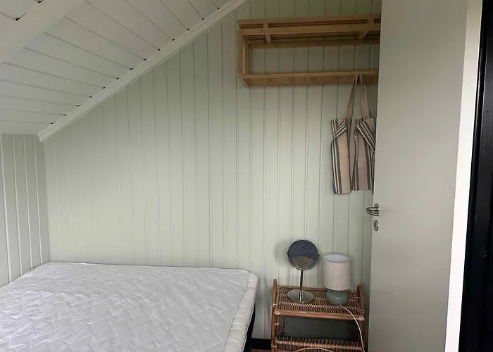 Feriehus Cozy Summer House With New Kitchen And Bathroom *
