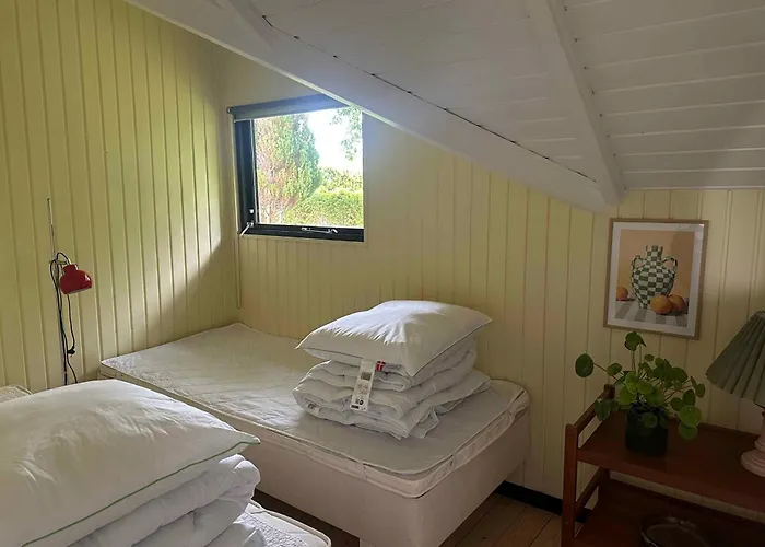 Feriehus Cozy Summer House With New Kitchen And Bathroom Karrebæksminde