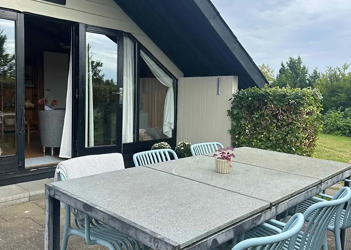 Feriehus Cozy Summer House With New Kitchen And Bathroom Karrebæksminde