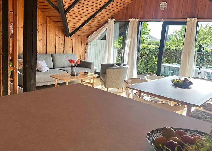 Cozy Summer House With New Kitchen And Bathroom Feriehus
