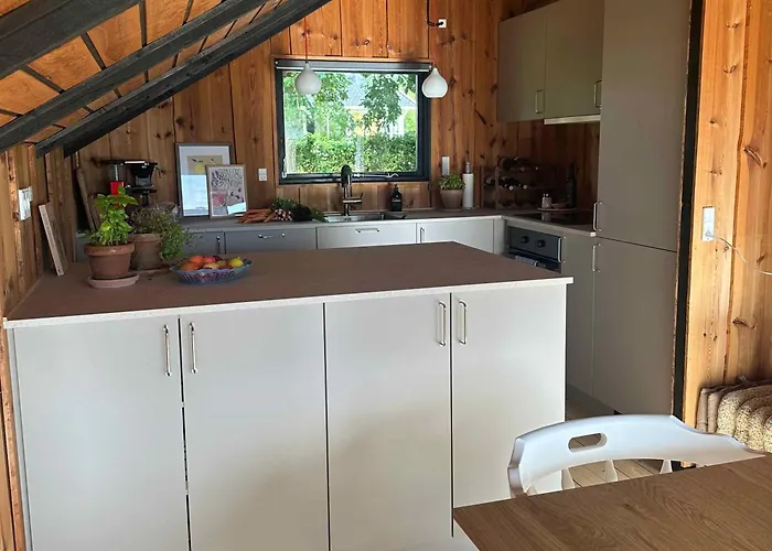Cozy Summer House With New Kitchen And Bathroom * Karrebæksminde