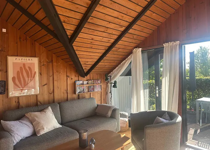 Cozy Summer House With New Kitchen And Bathroom * Karrebæksminde